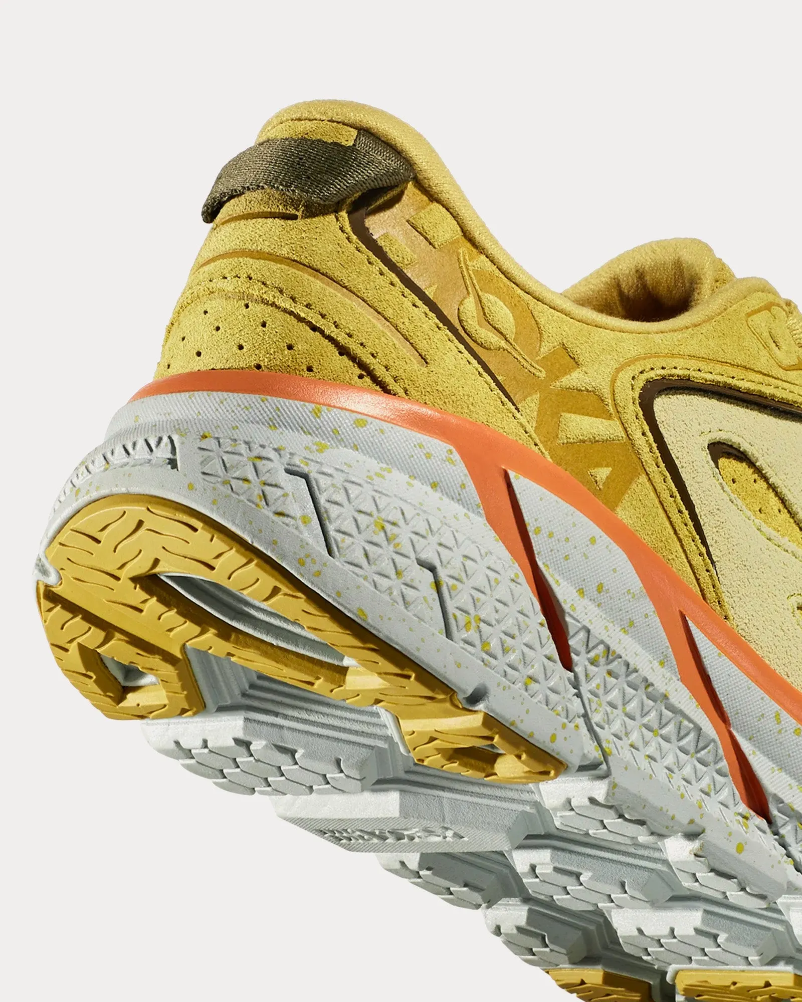 Clifton L Suede Golden Lichen / Celery Root Running Shoes