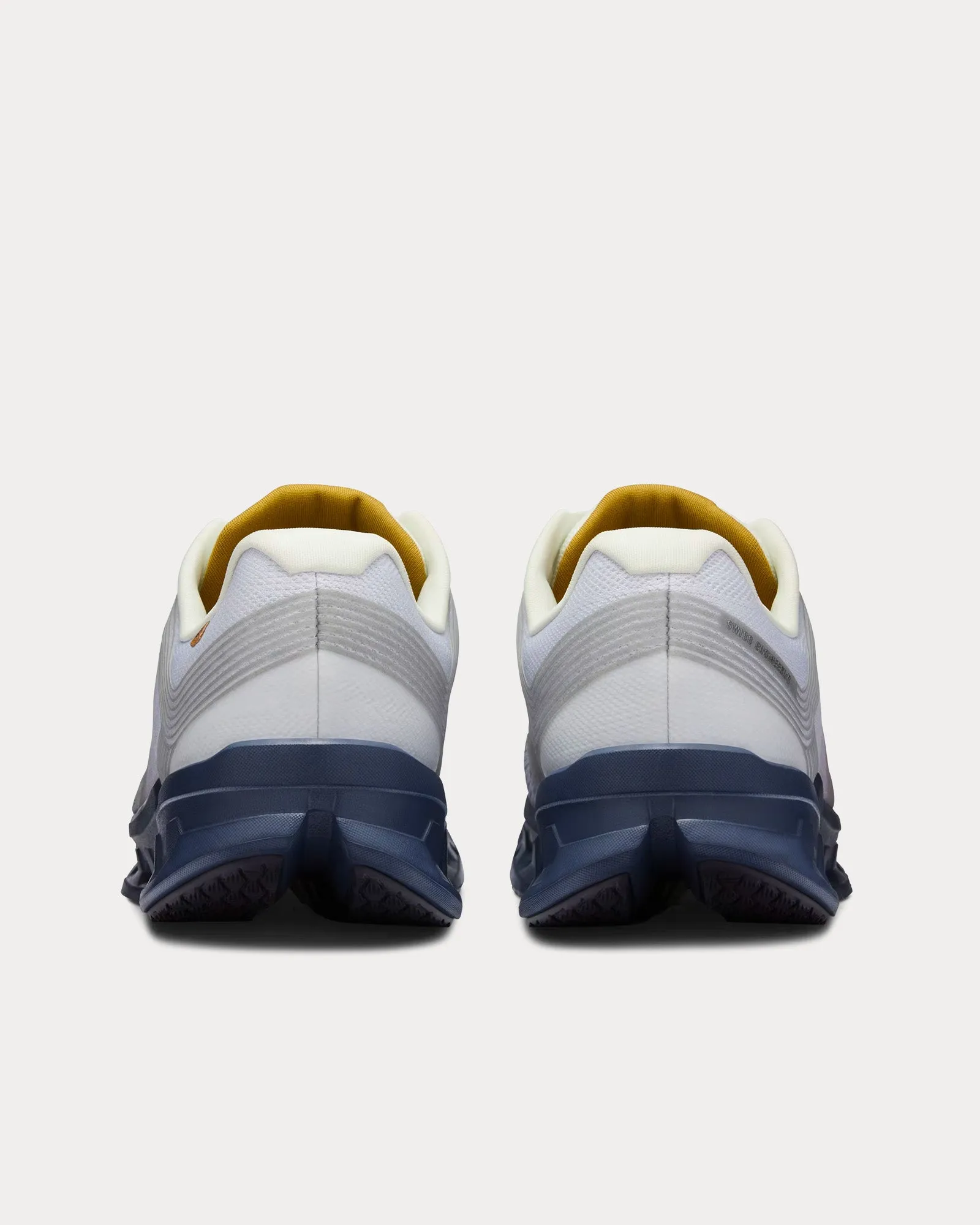 Cloudgo Suma Frost / Metal Running Shoes