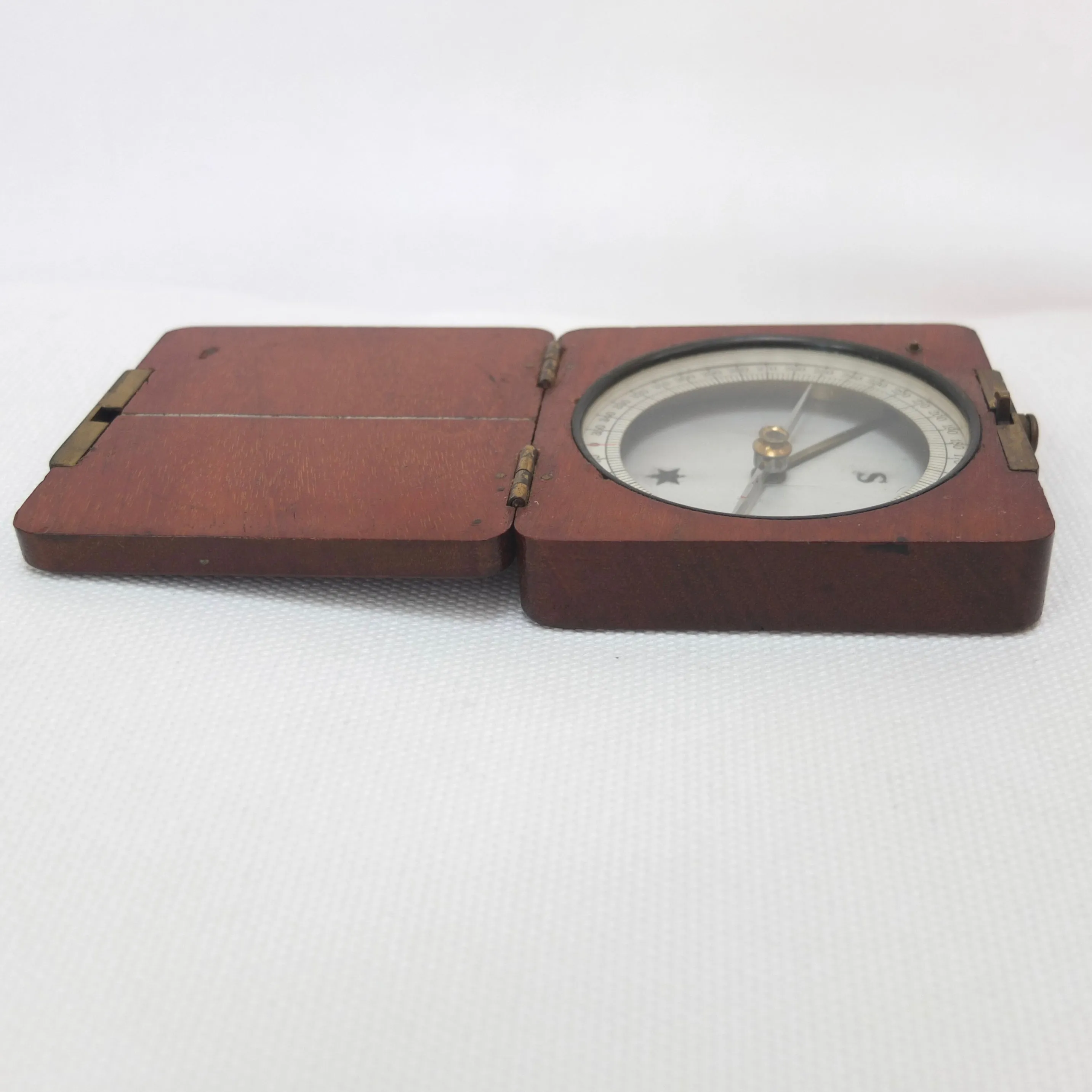 Victorian Wooden Cased Pocket Compass c.1880